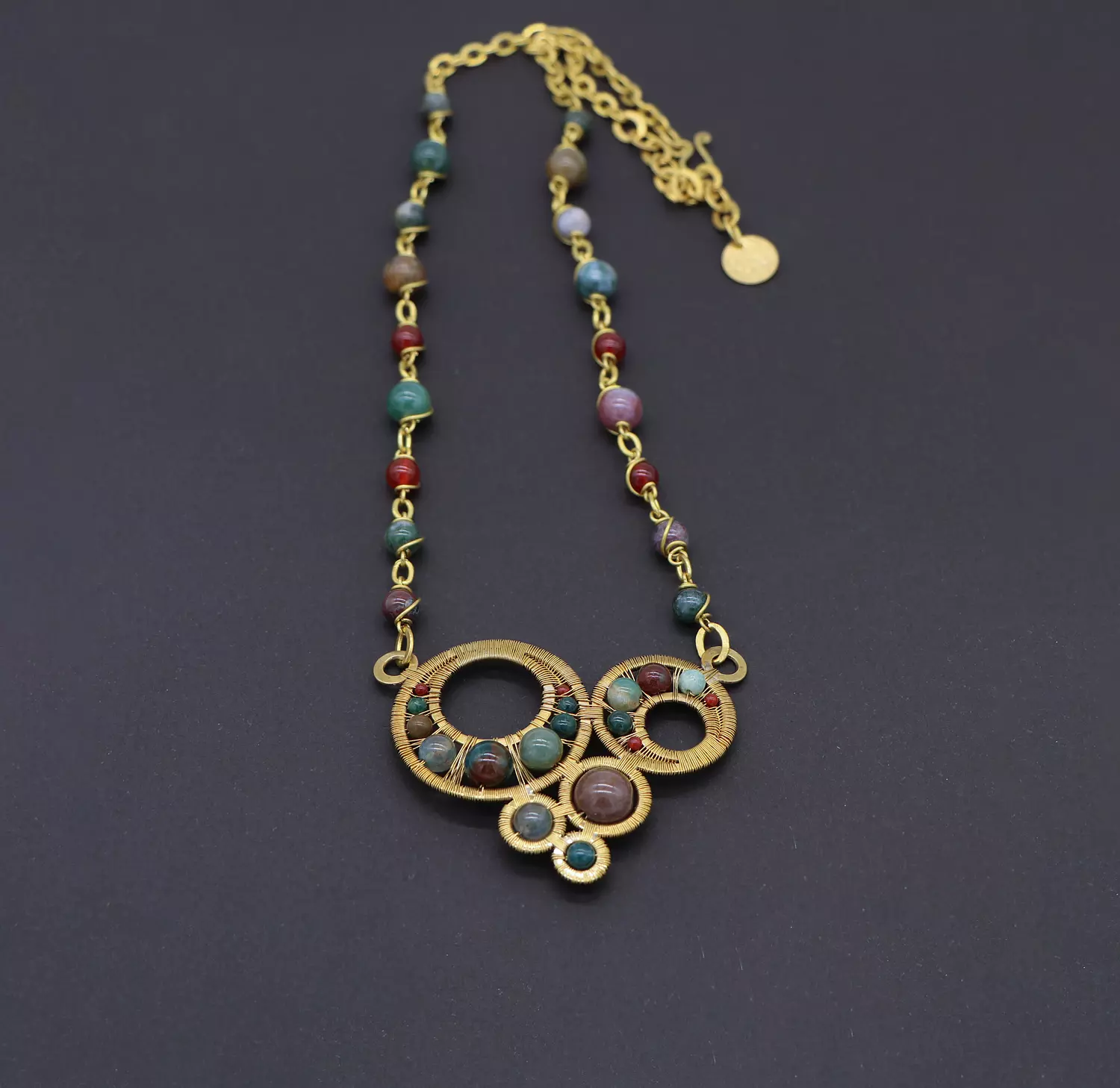 Necklace with moss agate gemstones. 1
