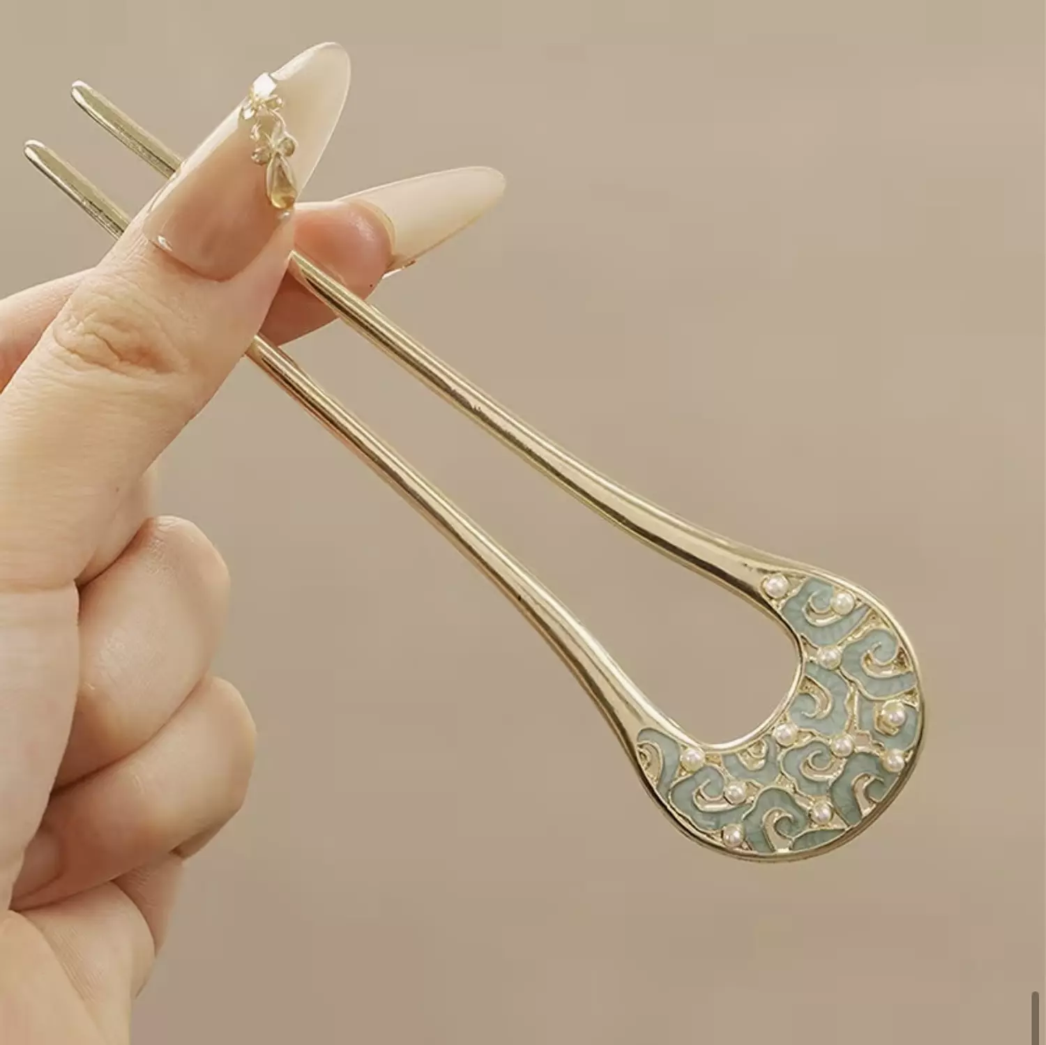 Blue Wave Hair Fork 2