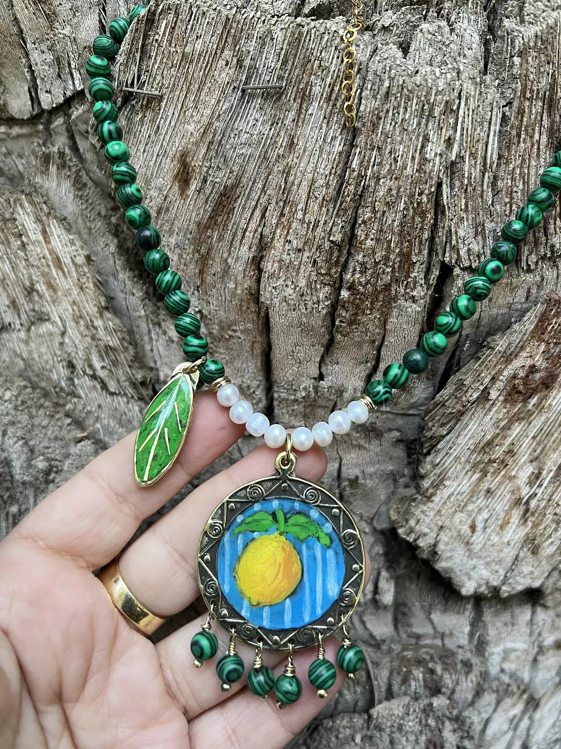 malachite necklace   image