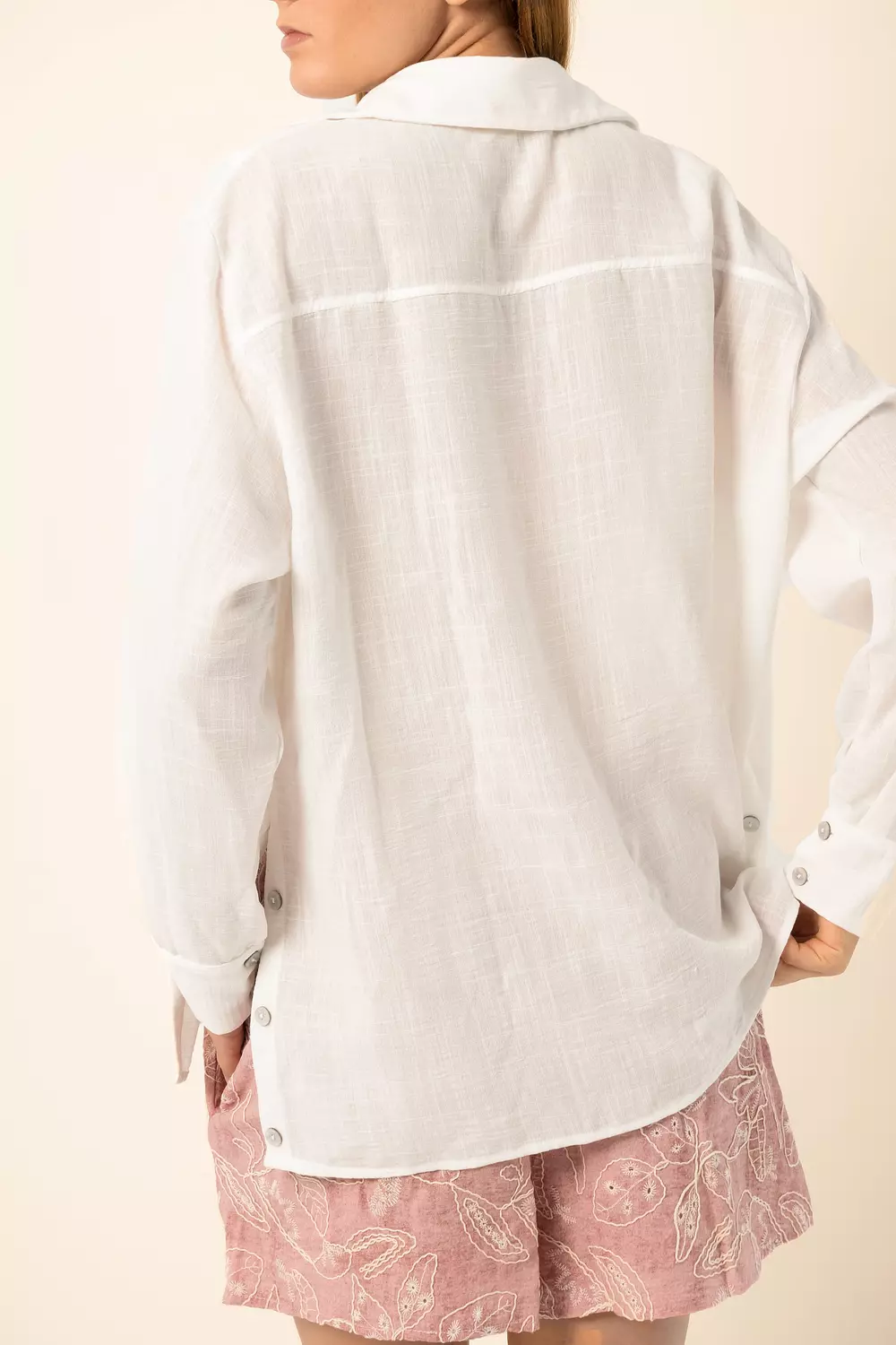 Oversized Shirt with side button - White 3