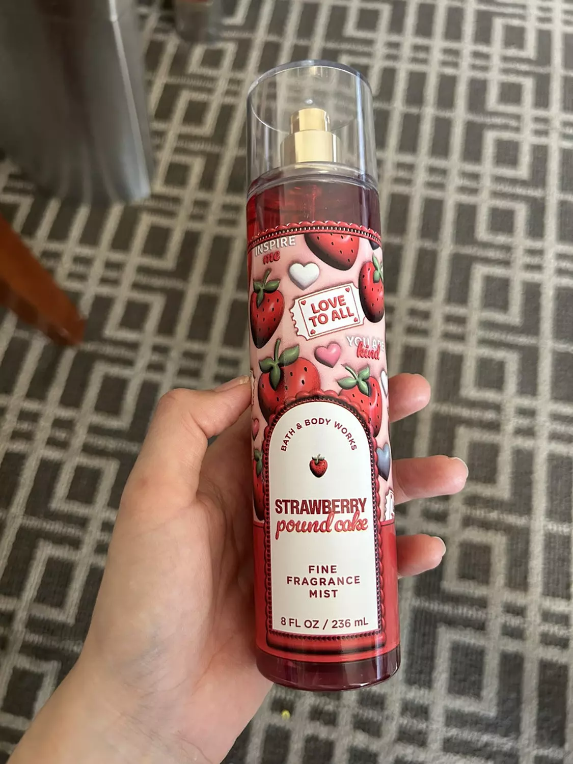 Bath & Body Works Strawberry Pound Cake Mist 236ml 3