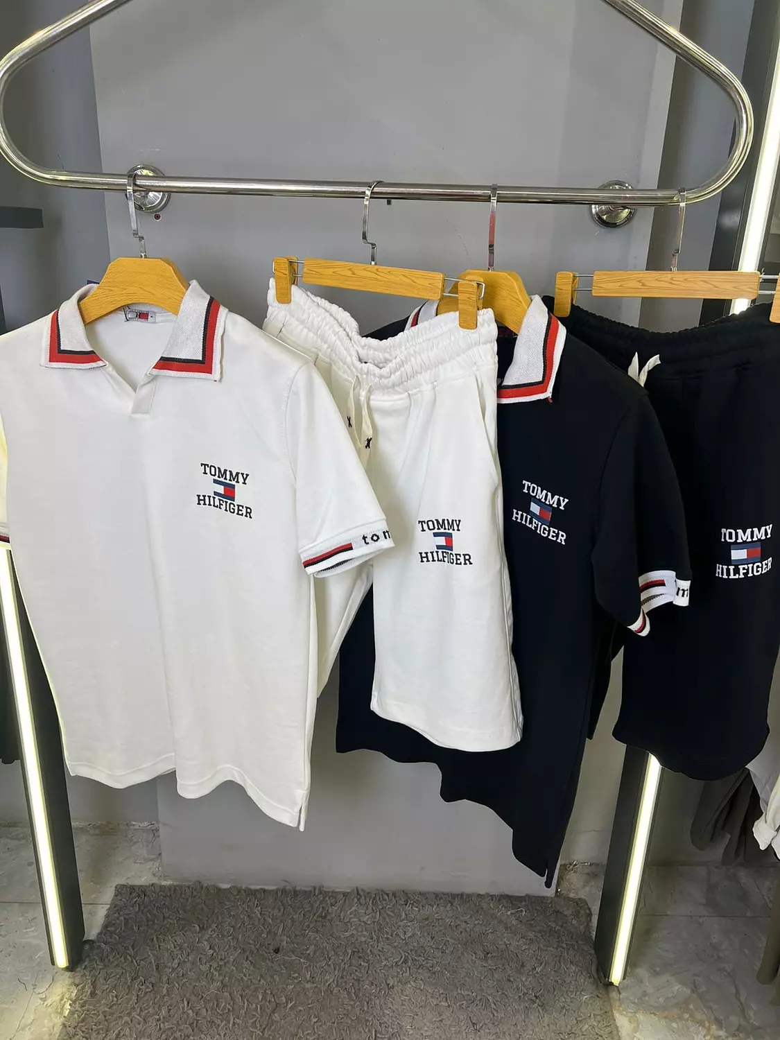 TOMMY HILFIGER SET / 1366 6