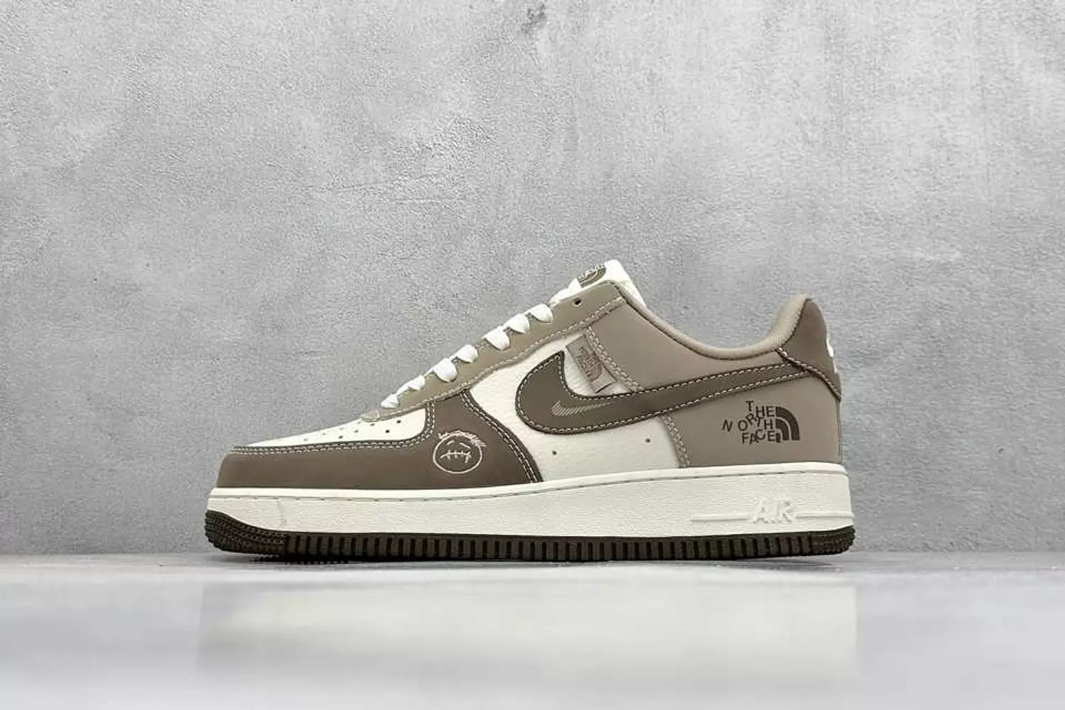 Nike Air Force 1 x The North Face 2