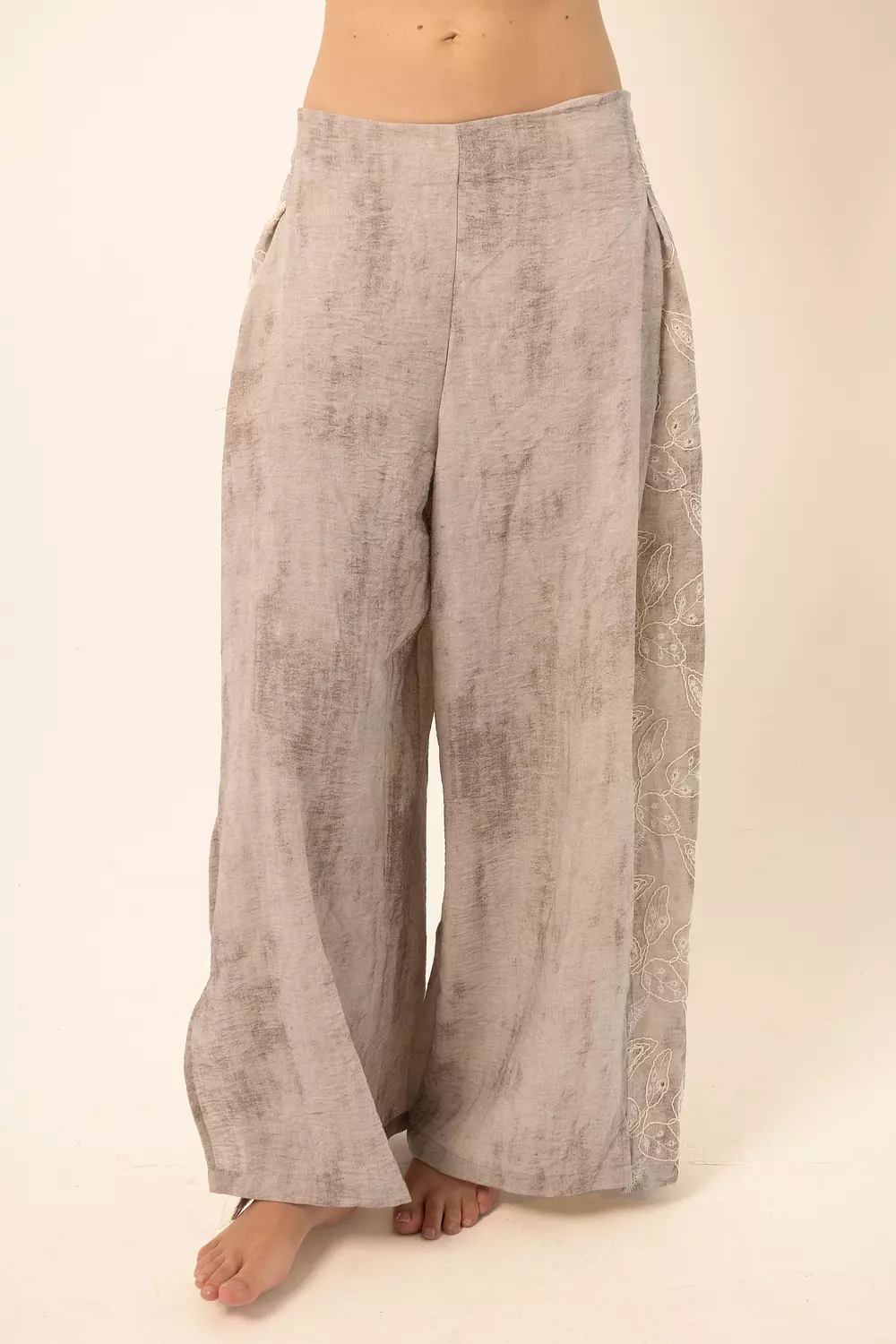 Wide-Leg Pants with side slits - Greige 4