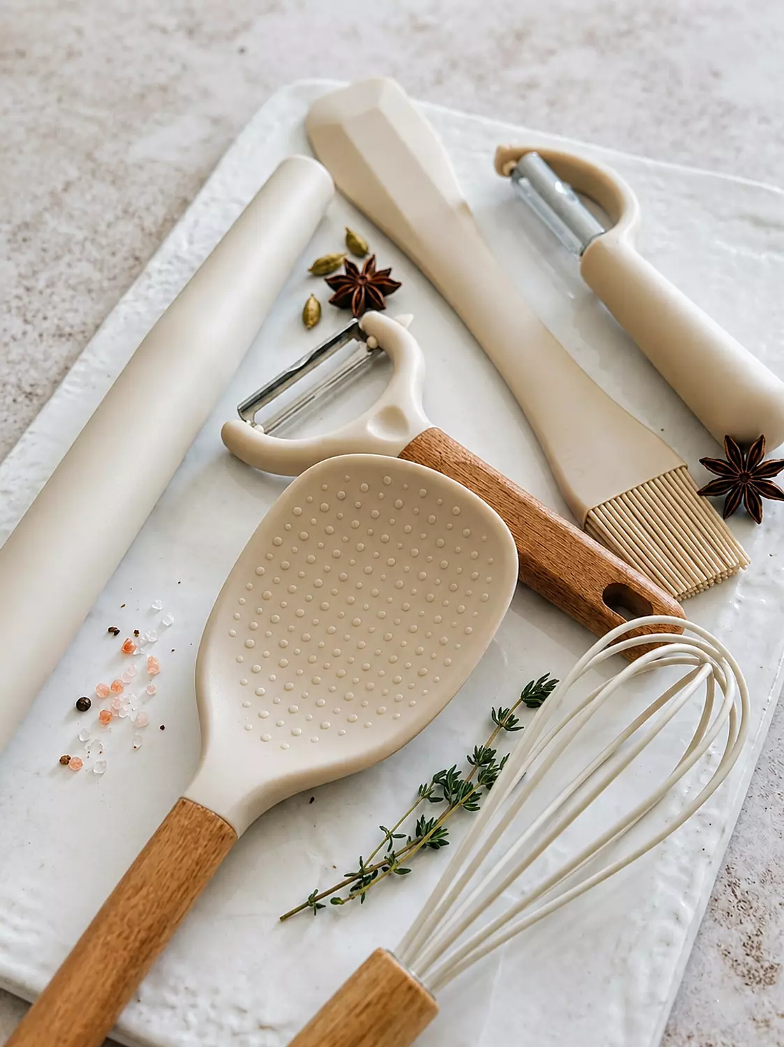 Silicon and Wood Beige Utensils Set   image