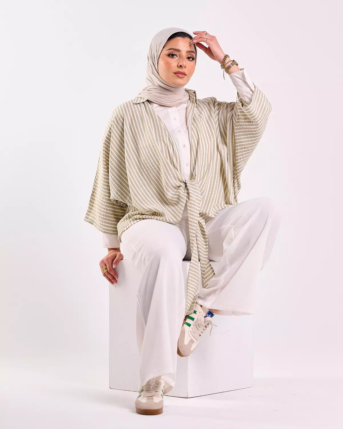 Linen Set in Olive hover image