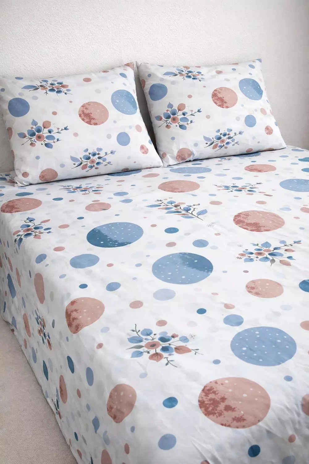 طقم ملايه قطن تركي كبير دواير و ورود image