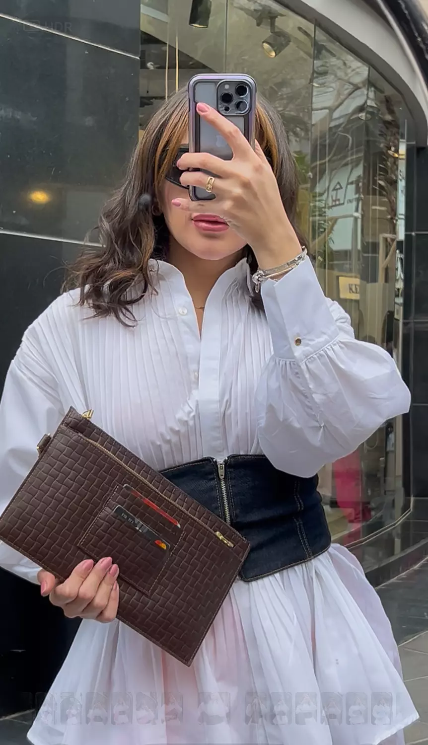 VeeV Cocoa Clutch image