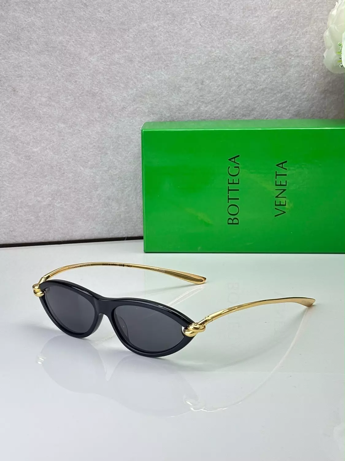 Bottega Veneta Glass image