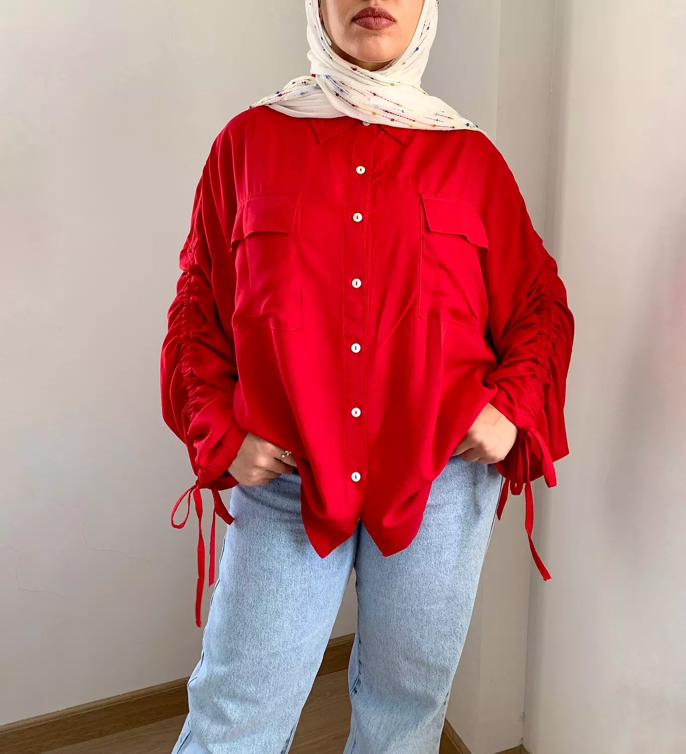 Drawstring sleeves blouse in Red