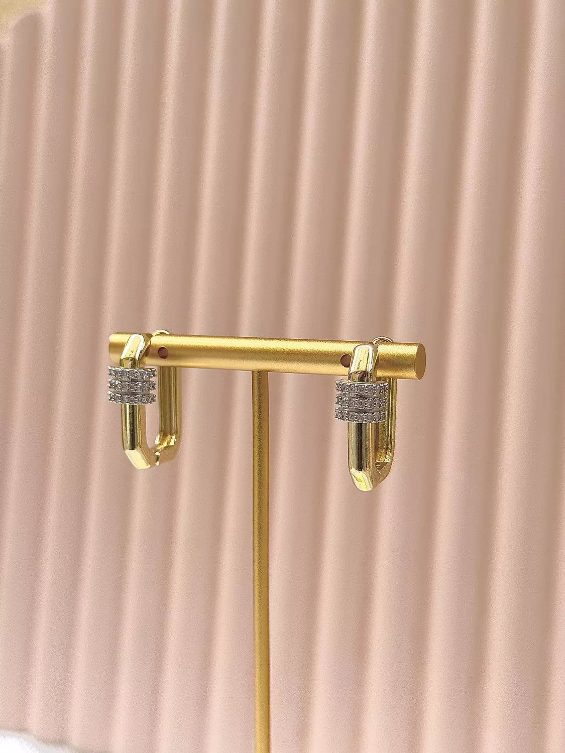 Pureglow Earrings image