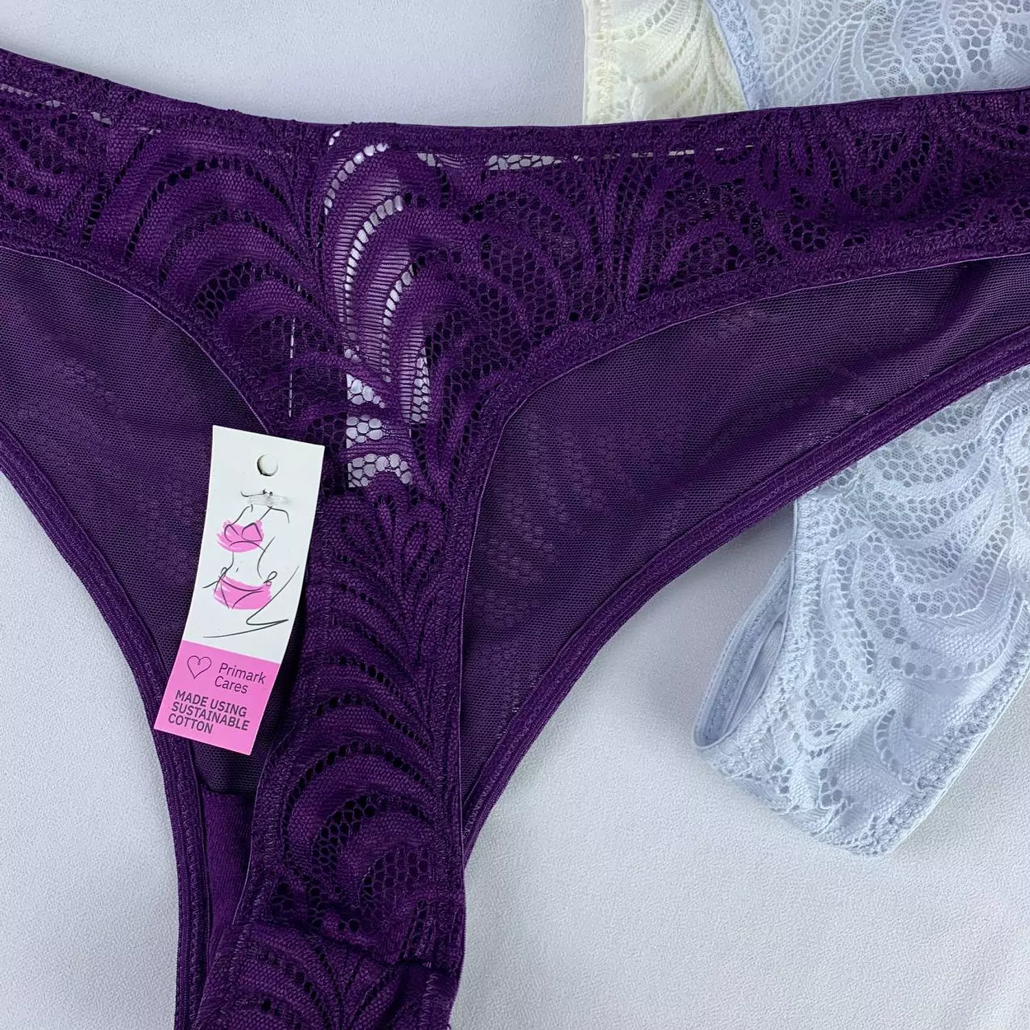 Lace lingerie panty thong from primark uk   Small / off white -baby blue    Medium / baby blue - purple  1