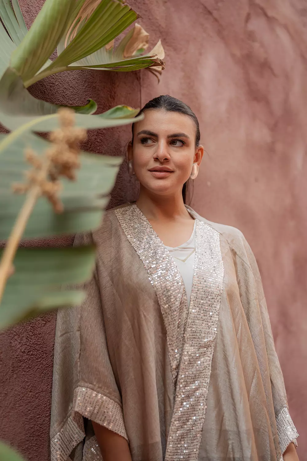 Elegant kaftan hover image