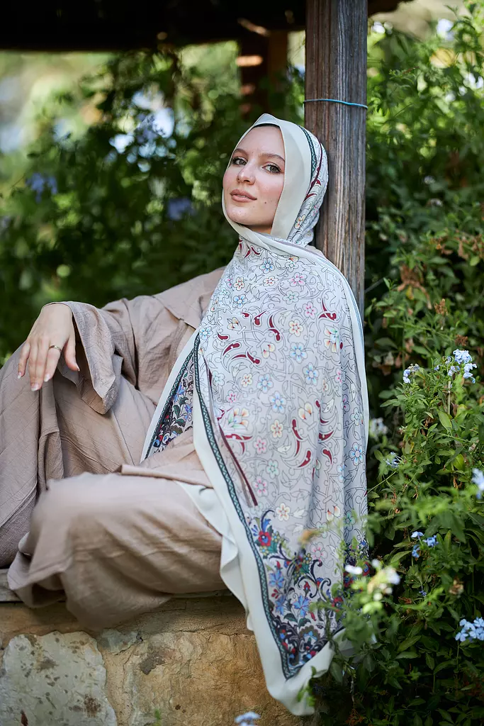<p><strong><span style="color: rgb(202, 132, 71)">Azaher</span></strong></p>
