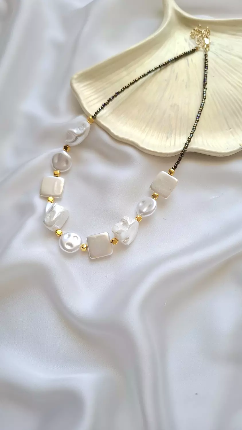 Pearly necklace  image