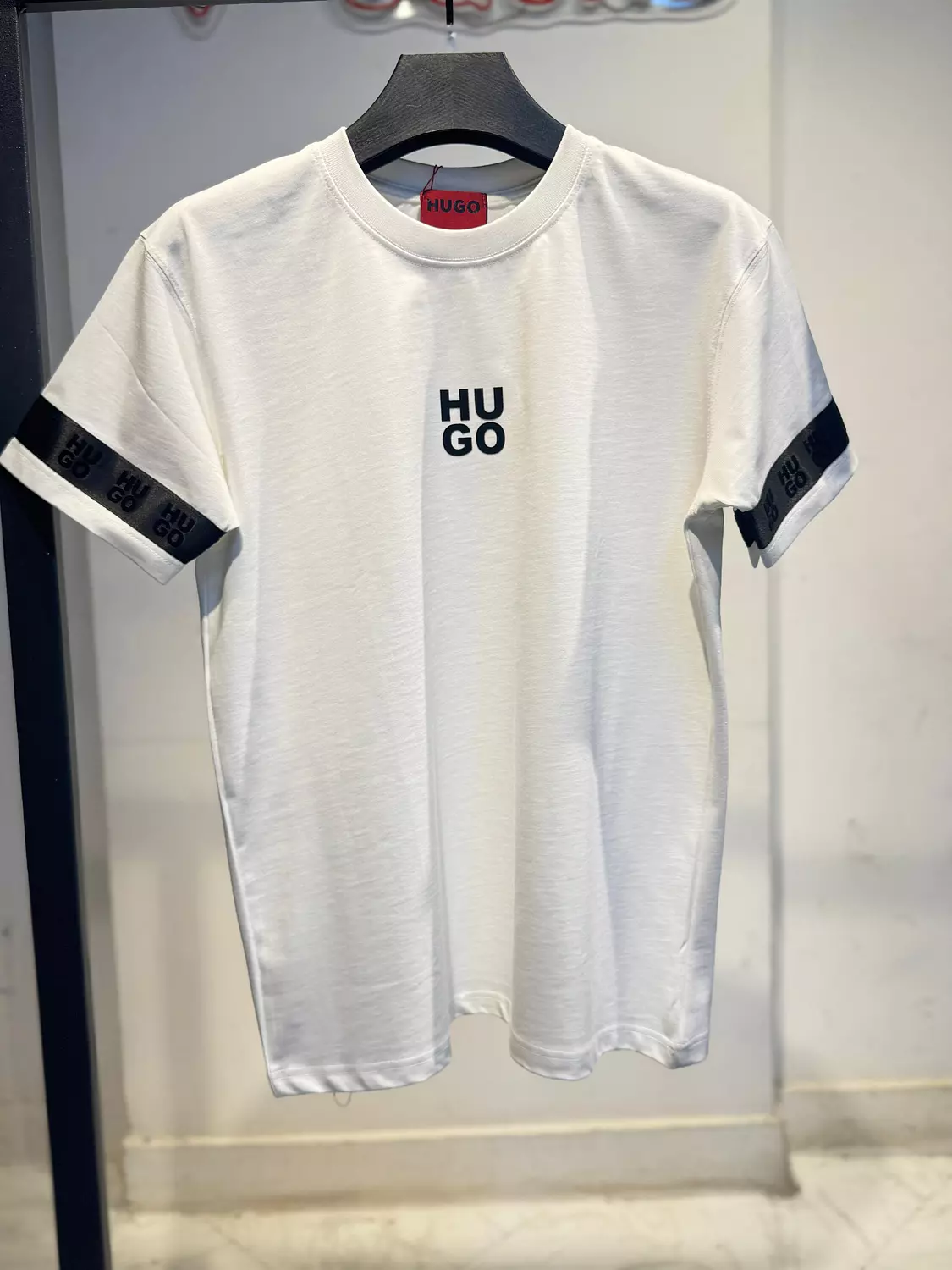 Hugo-Boss white image