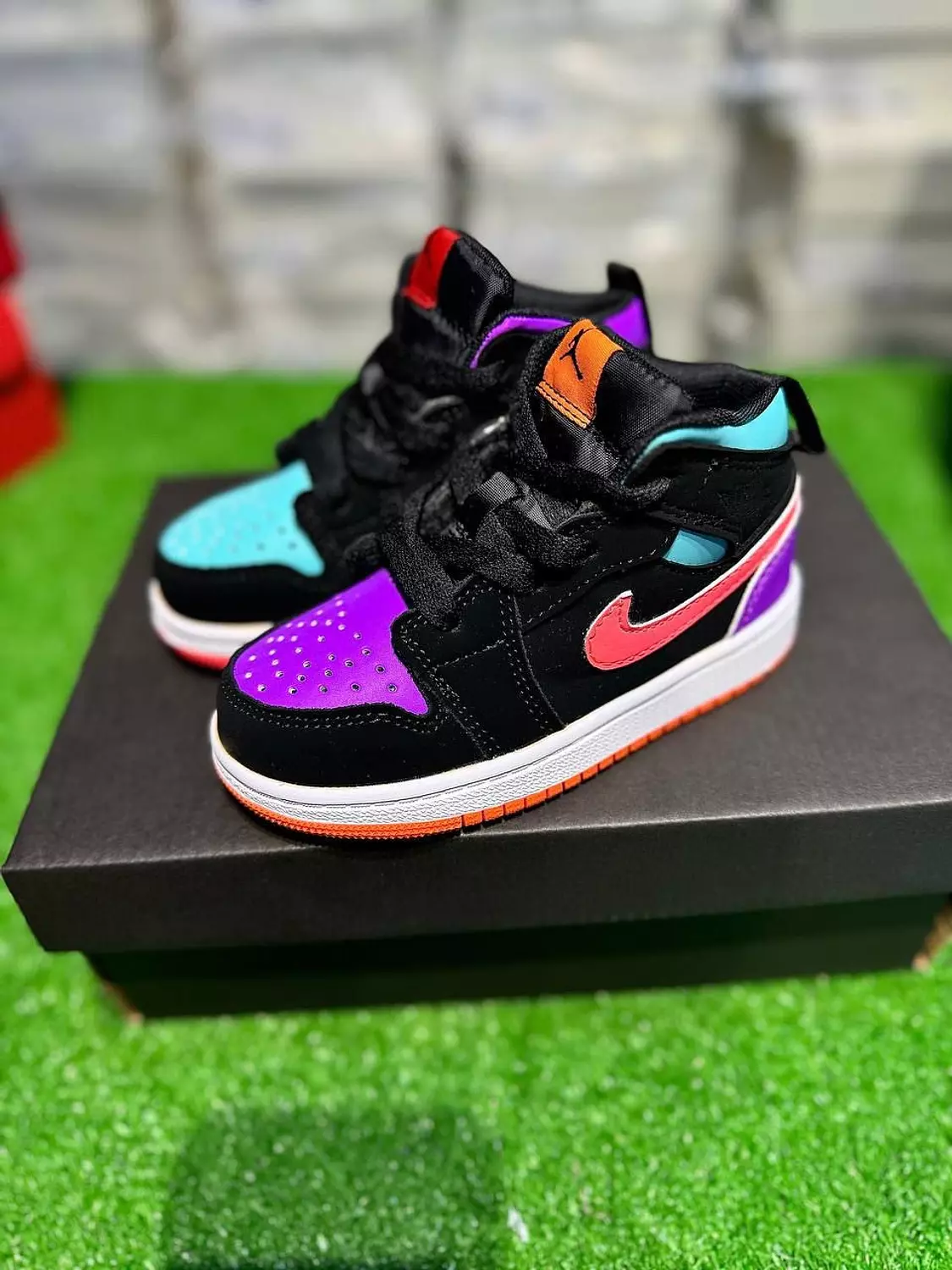 Nike Air Jordan 1 Candy hover image