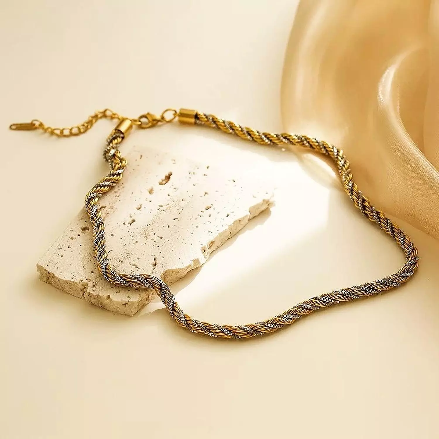 2 tones rope chain necklace image