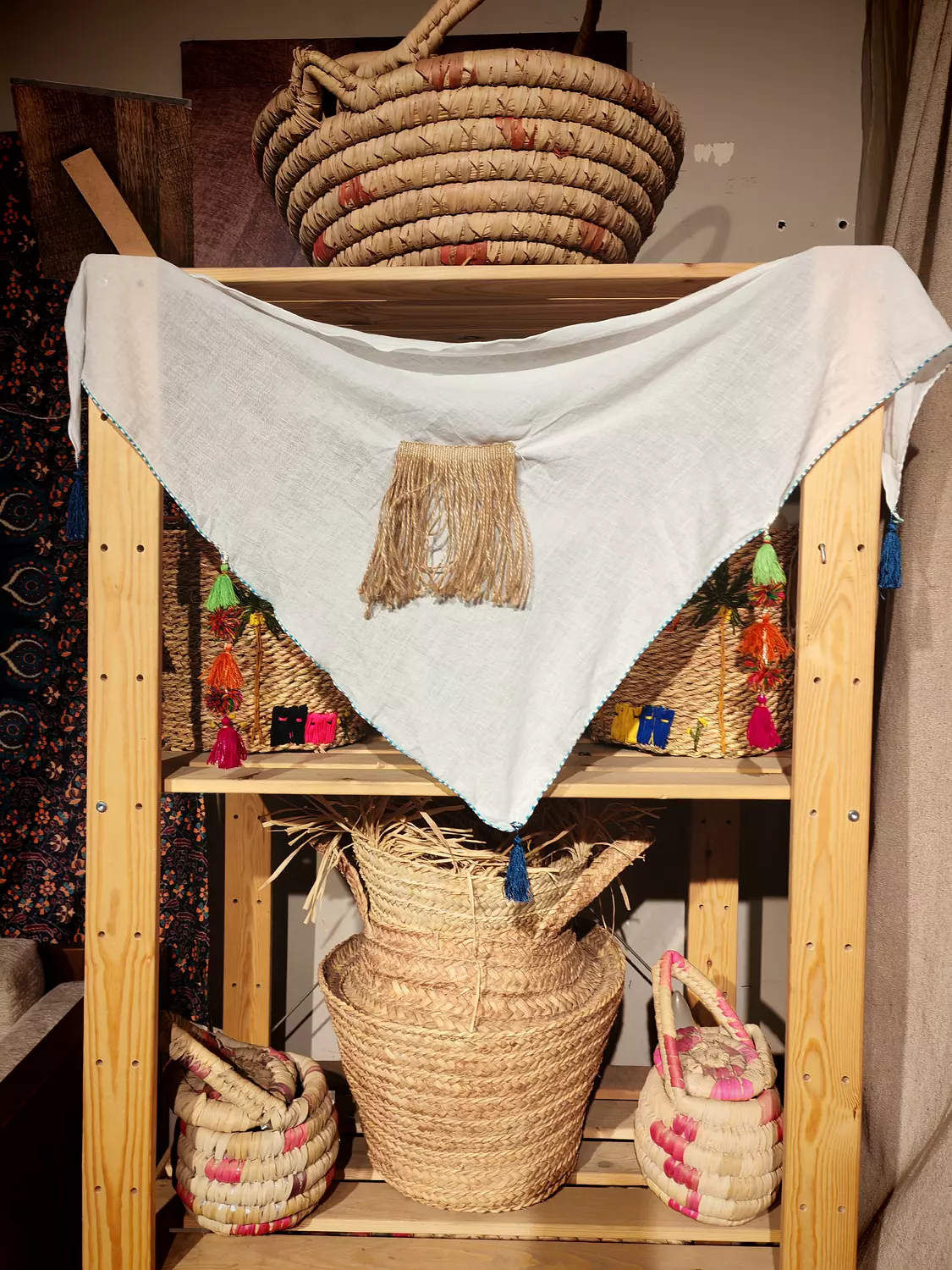 Cotton siwi shawl with fringes 3
