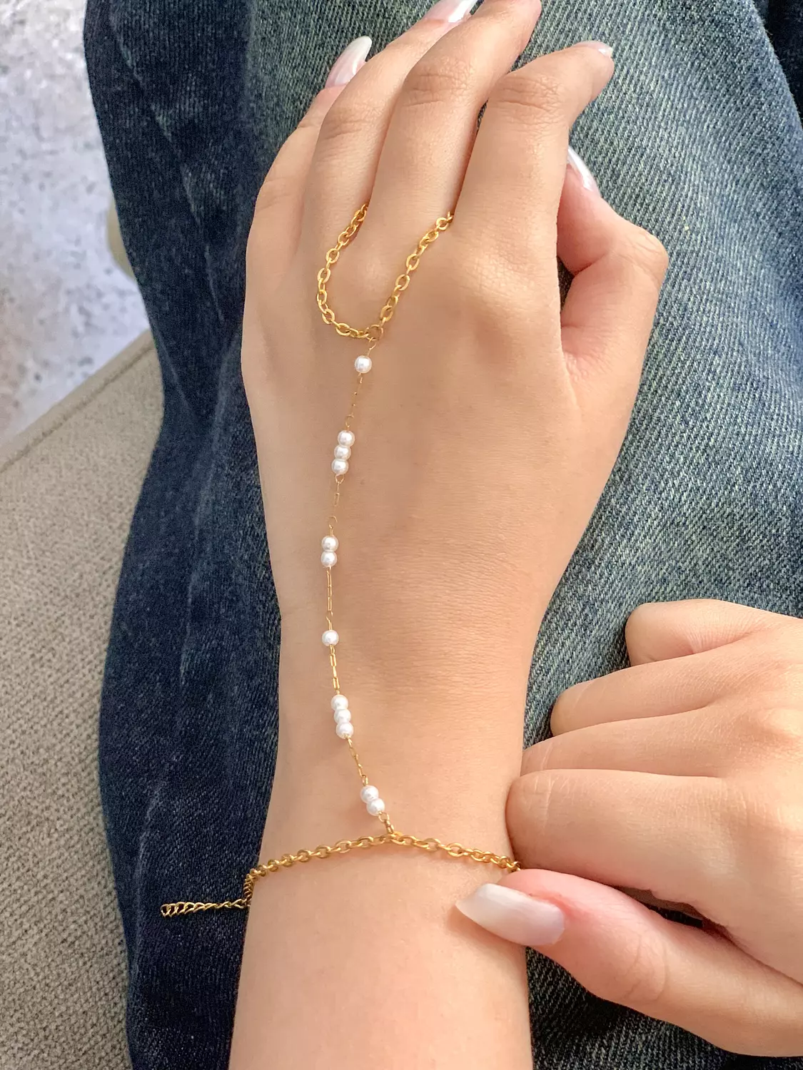 Peri hand chain 1