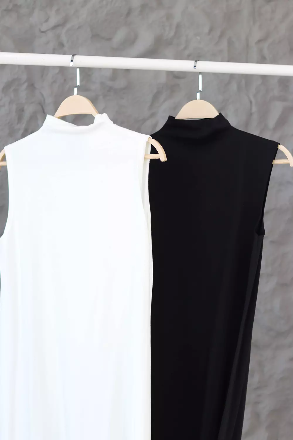 A-line Black Sleeveless Basic Dress image