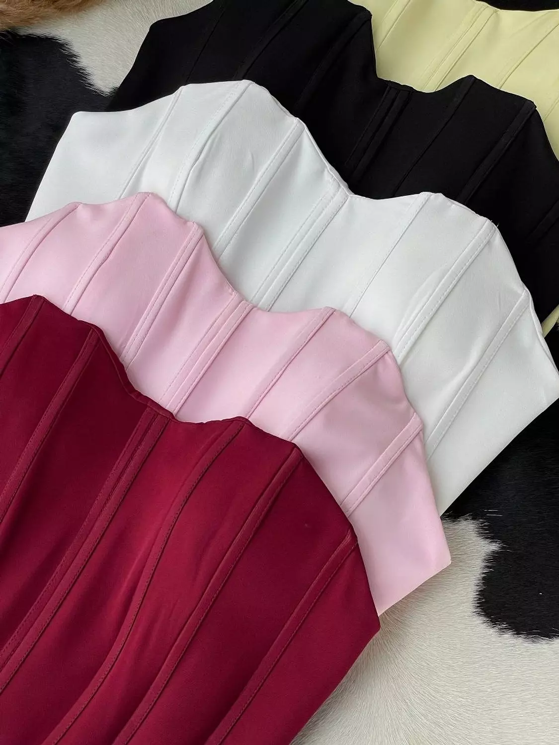 Basic corset image