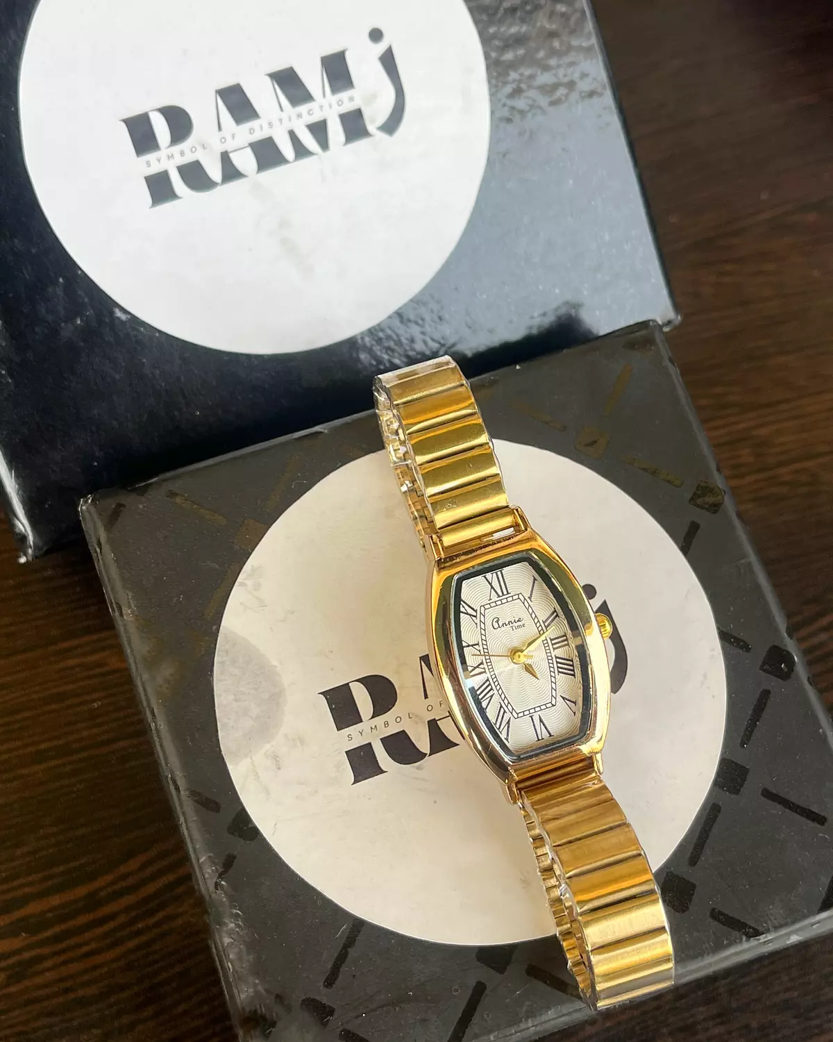 Annies watches rectangular 8