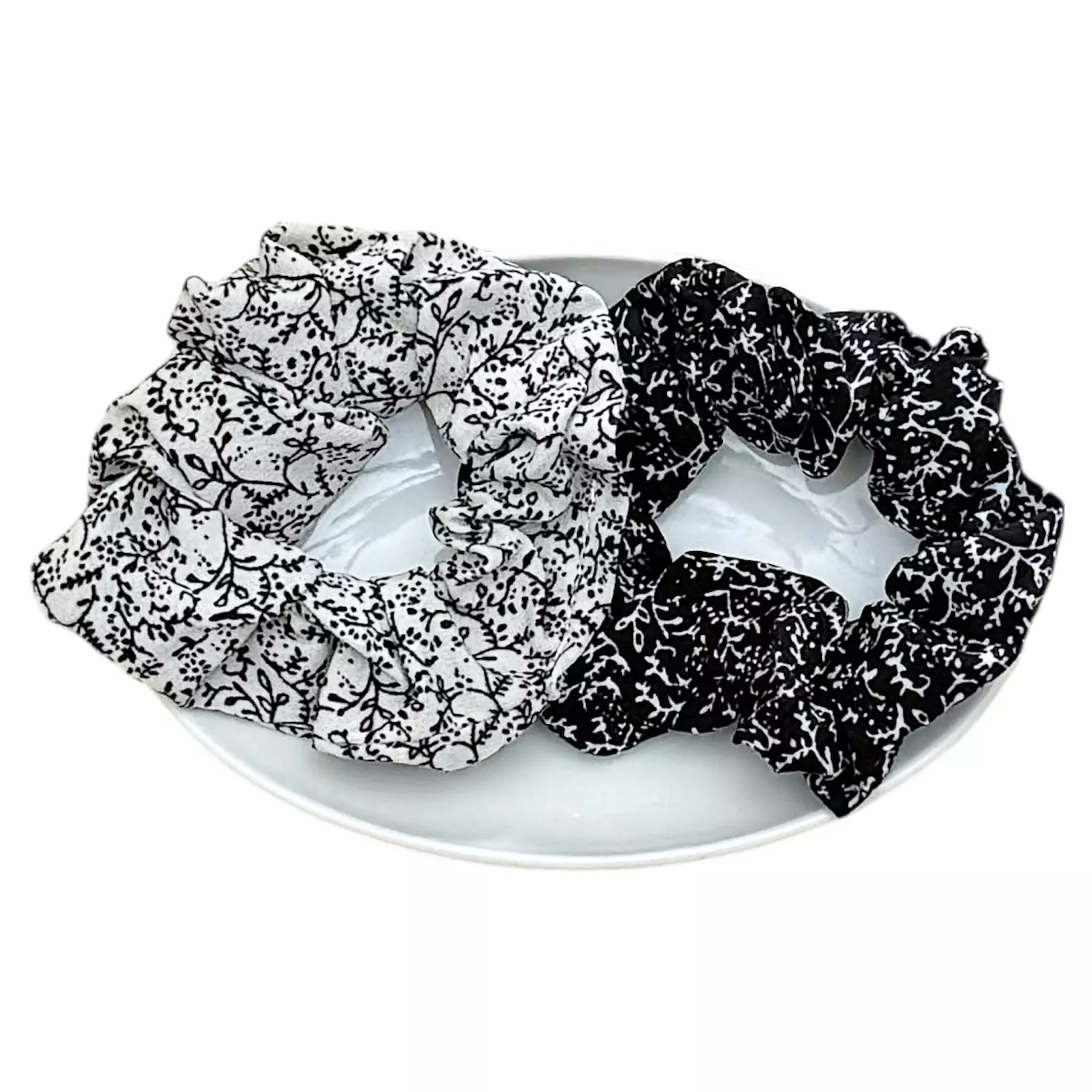 Double Power 1 Pc Black/White Scrunchy image