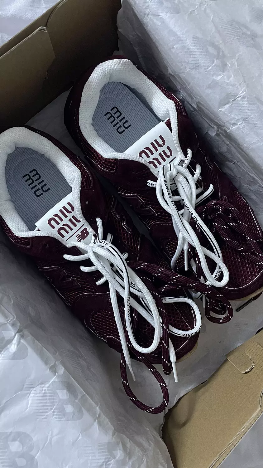 Newbalance miu miu Dark Red  1