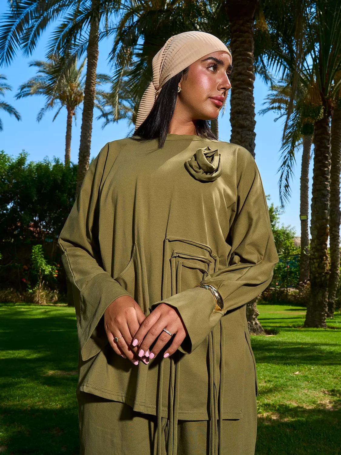 Worood Comfy Set with Pin - Olive 5