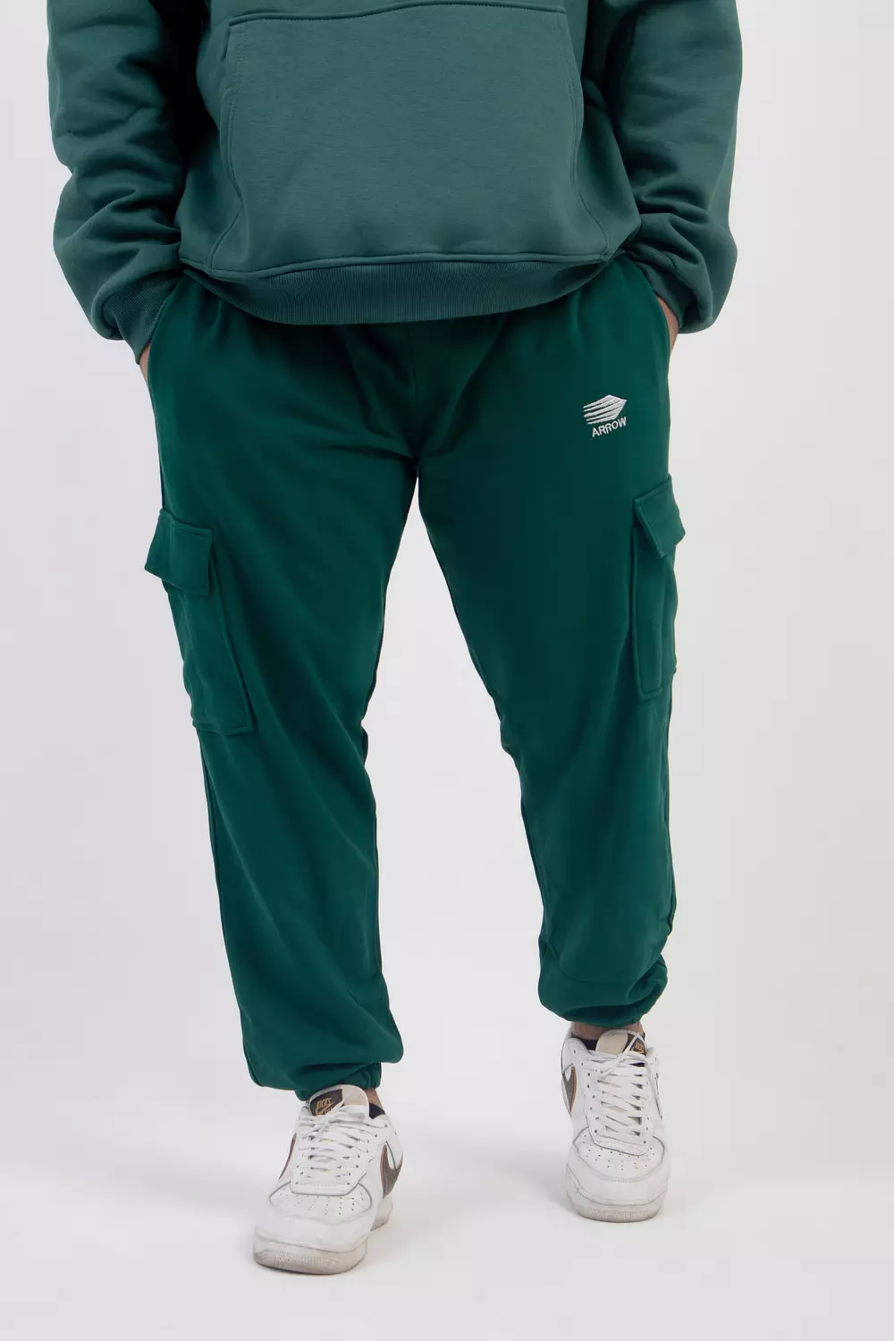 cargo pants Green image