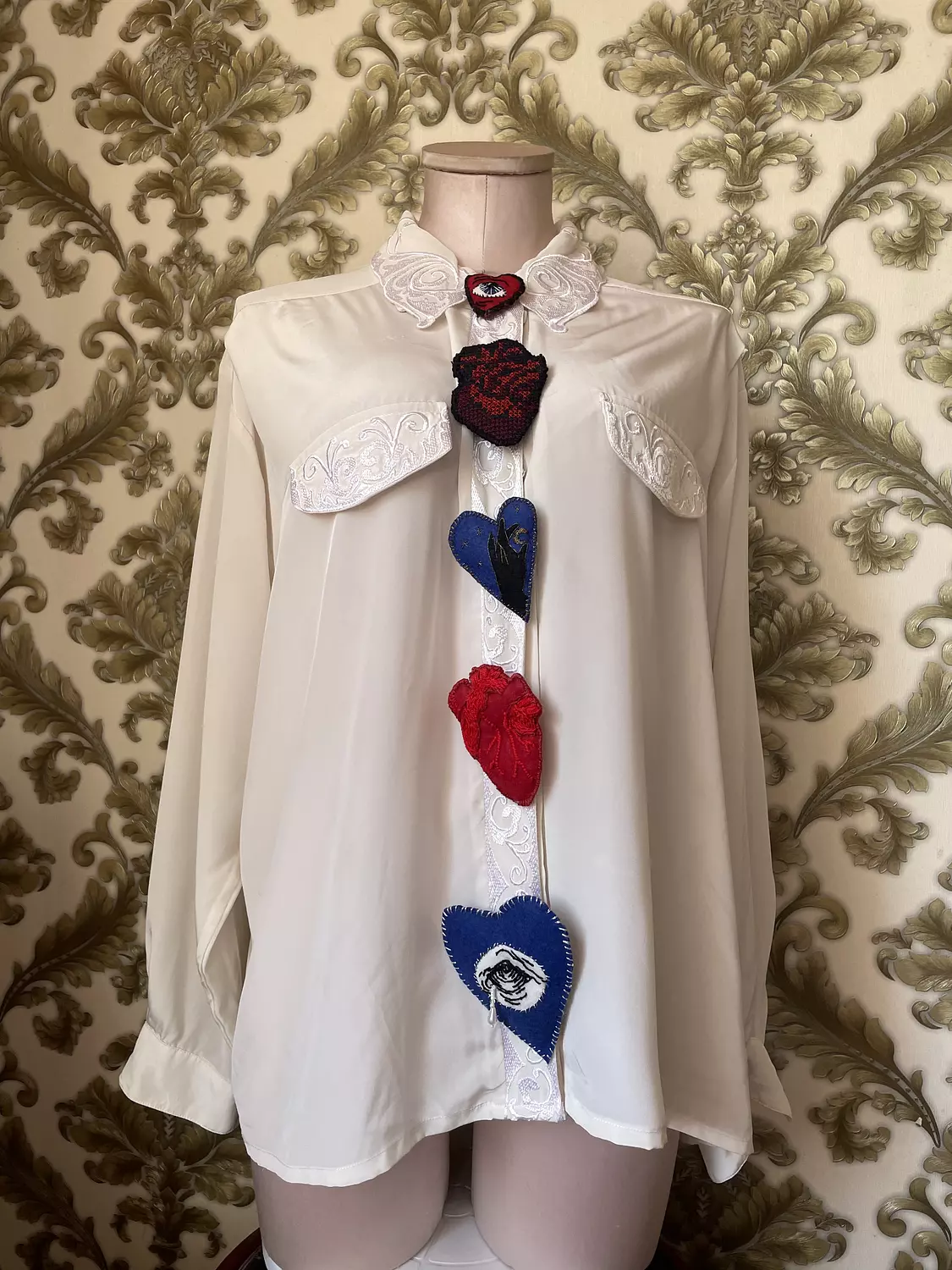 Blue heart brooch  2