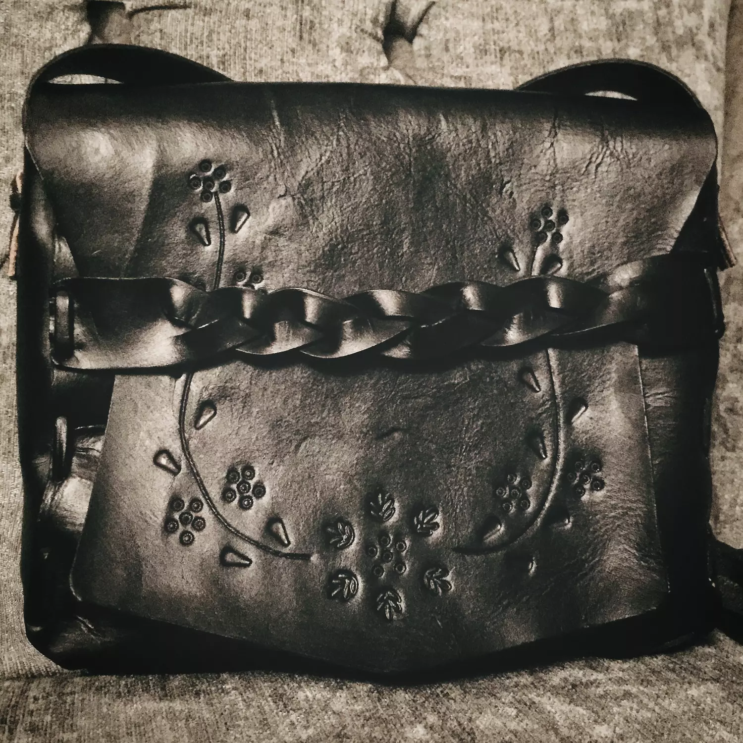 Tooled floral vines - braided strap leather bag 6
