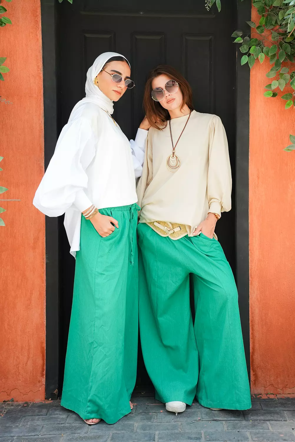 Green linen image