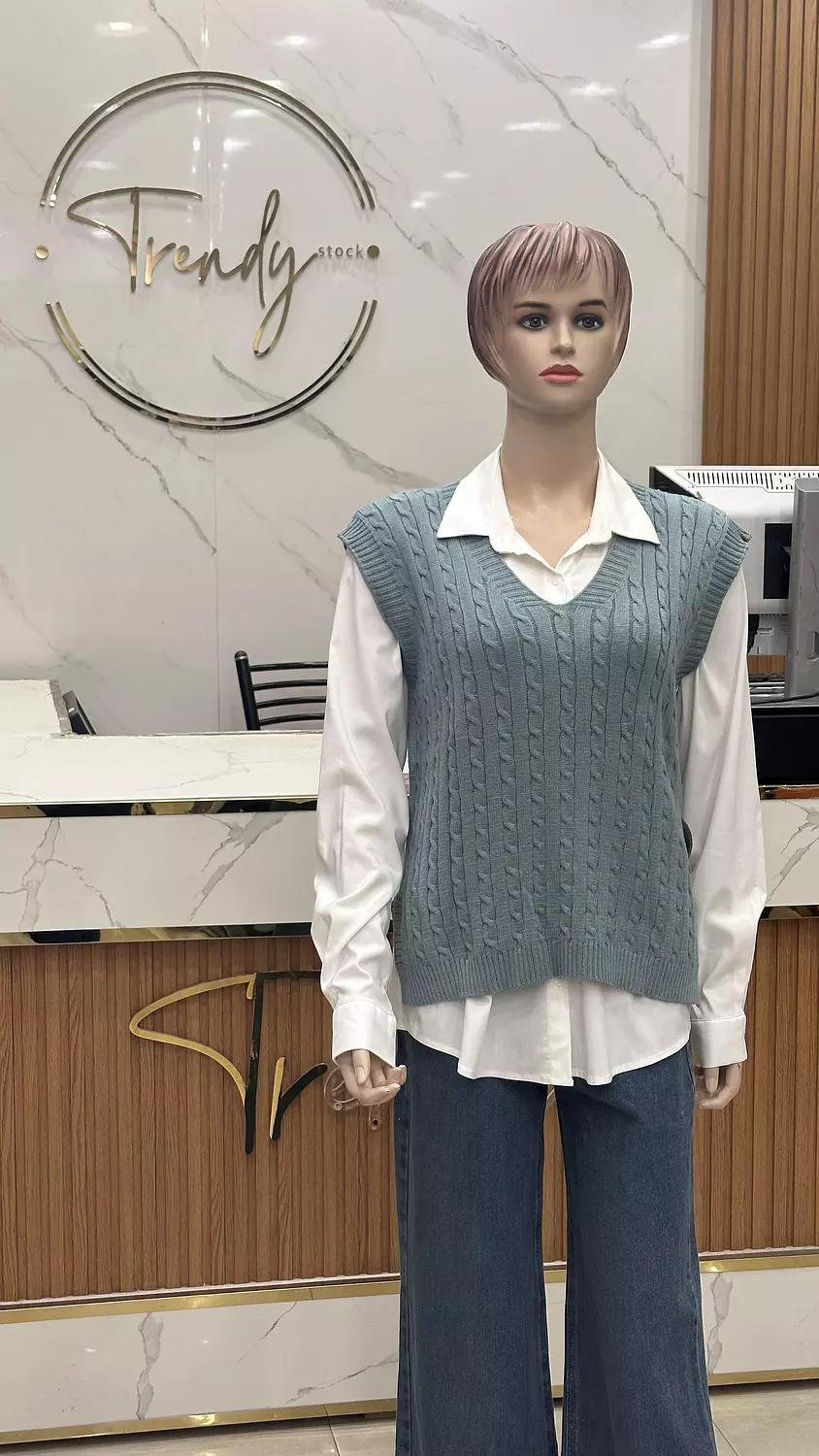 V-neck Sweater Vest 8