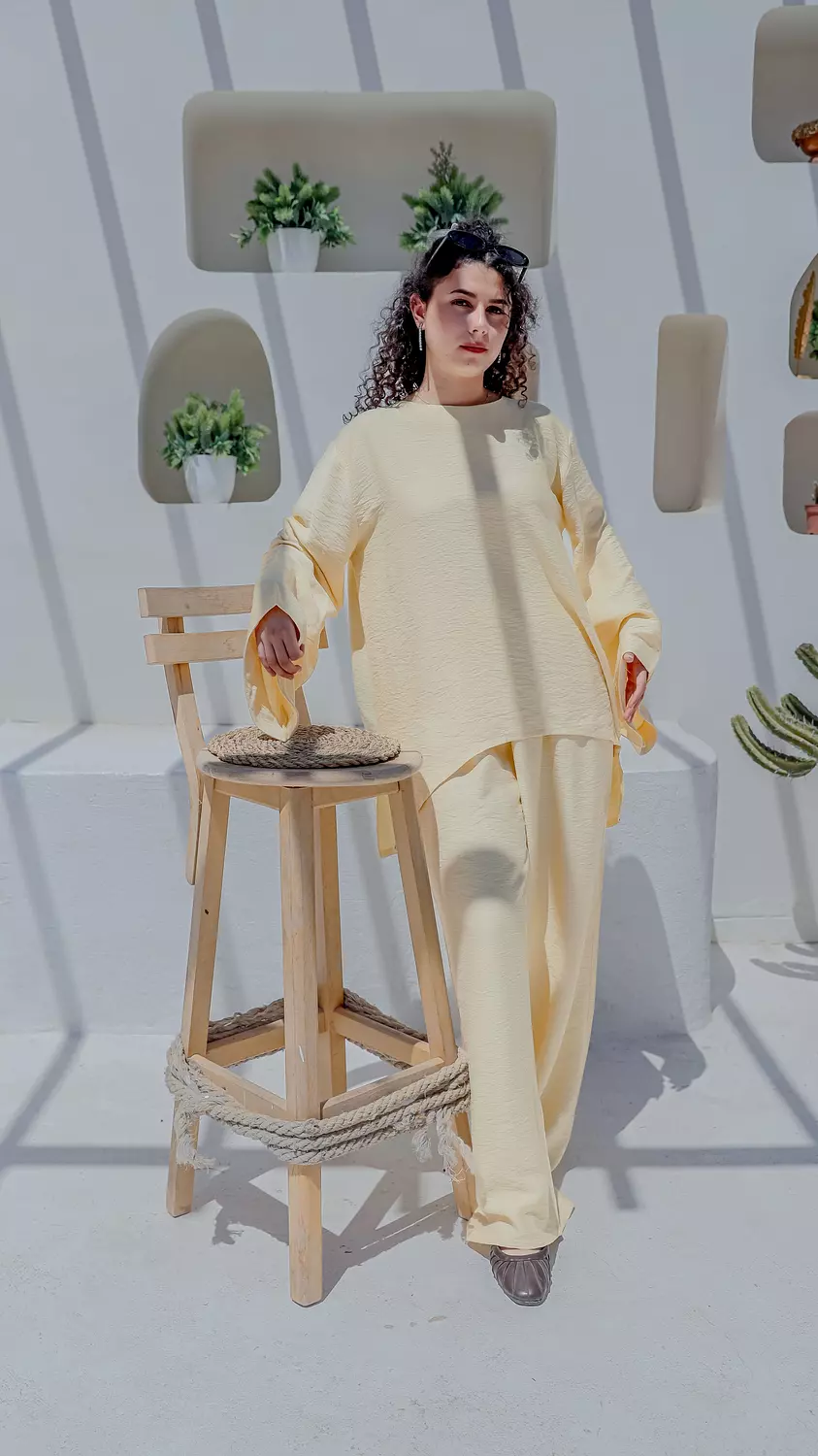 Linen suit image
