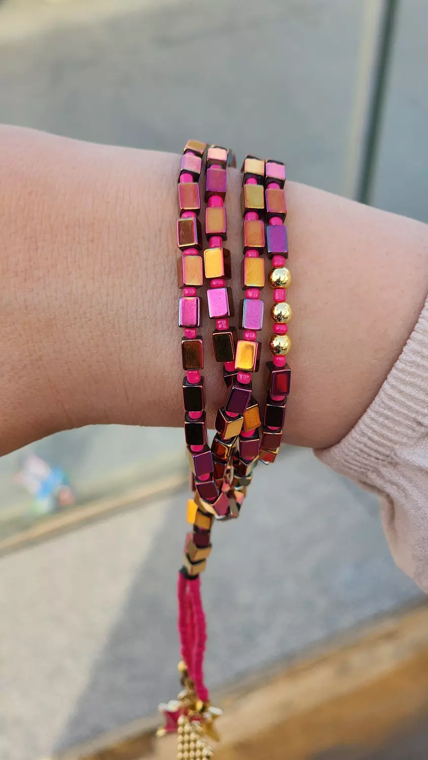 Cosmic pop chain image