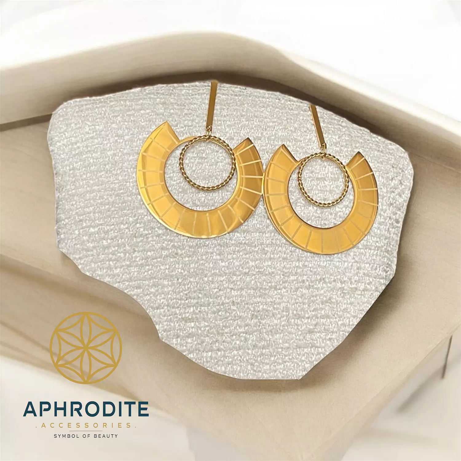 The Aphrodite Band - Earrings image