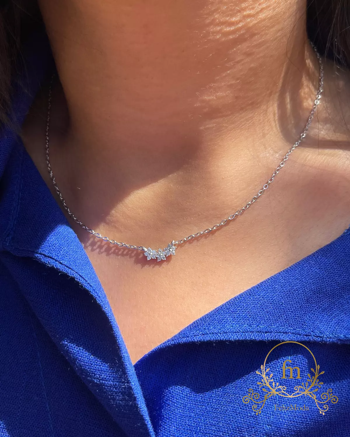 Three flowers silver necklace  image