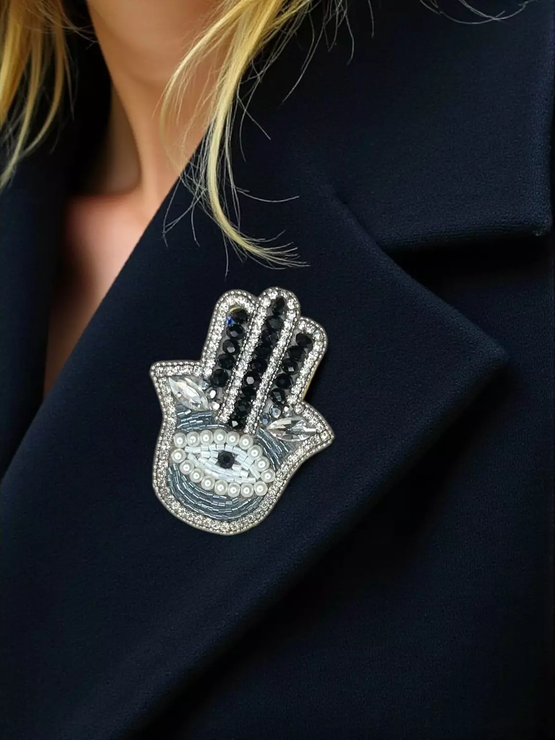 Black Kaff magnetic brooch image