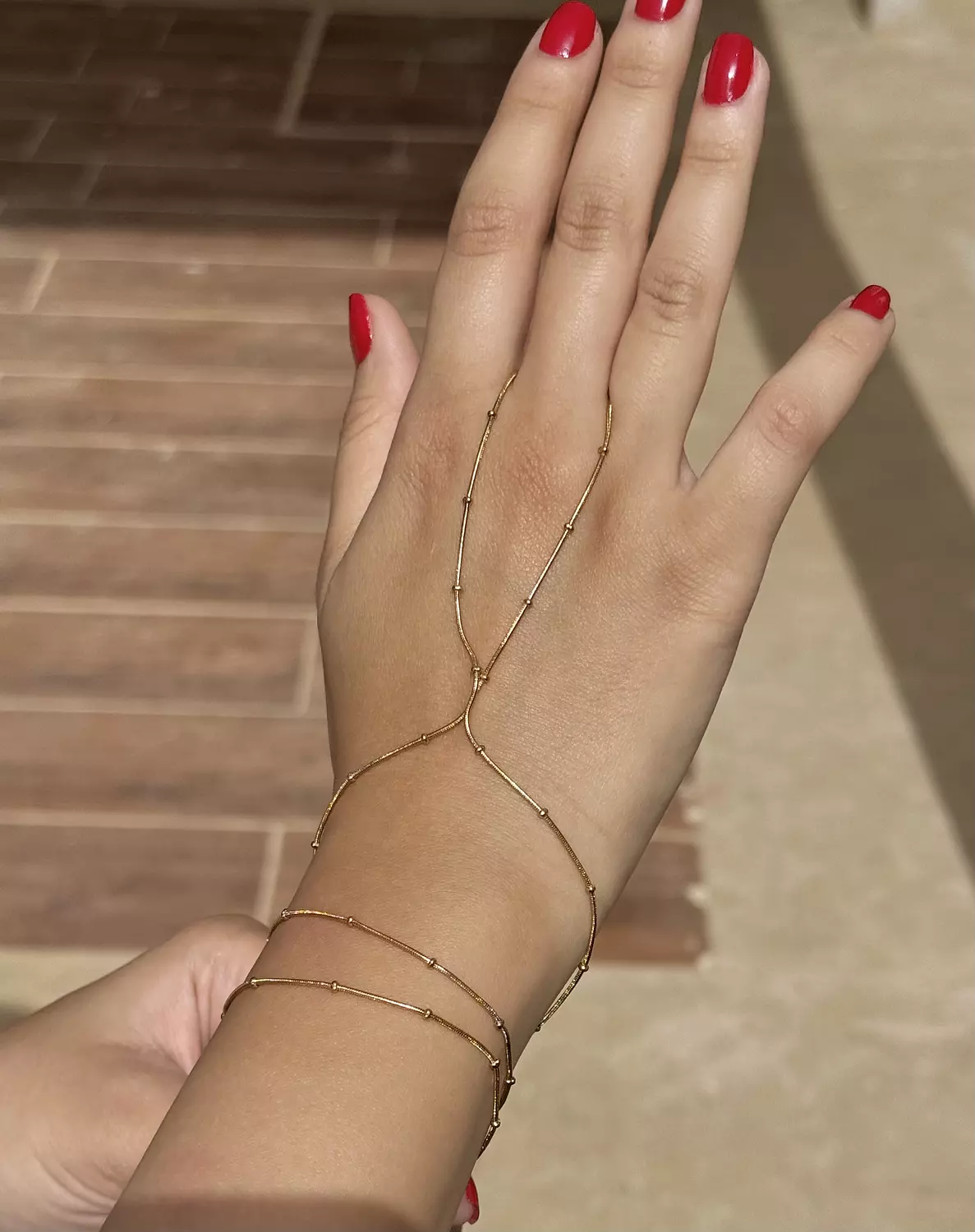 Hand chain 16 image