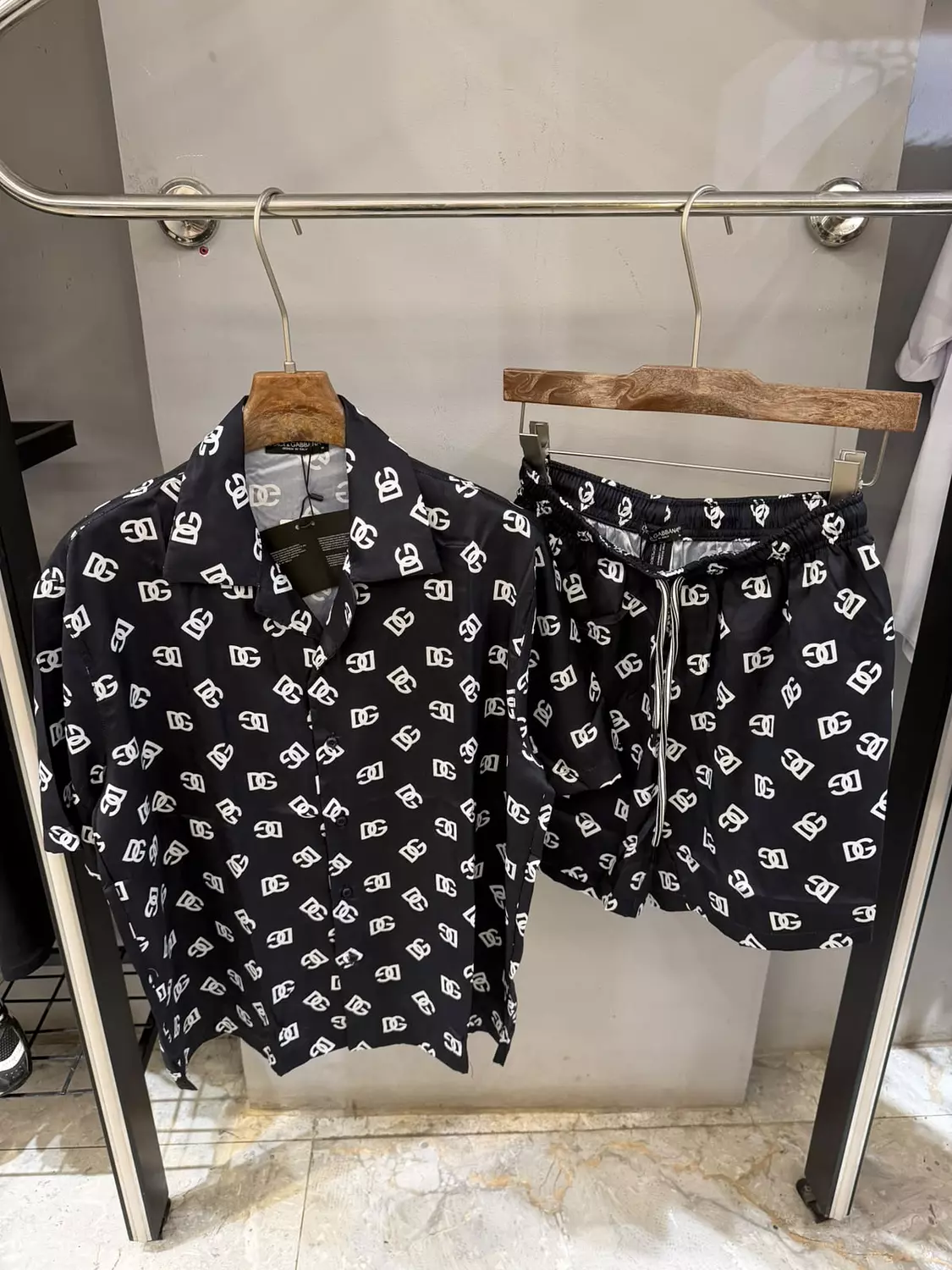 DOLCE & GABBANA SUIT \ 2351 image