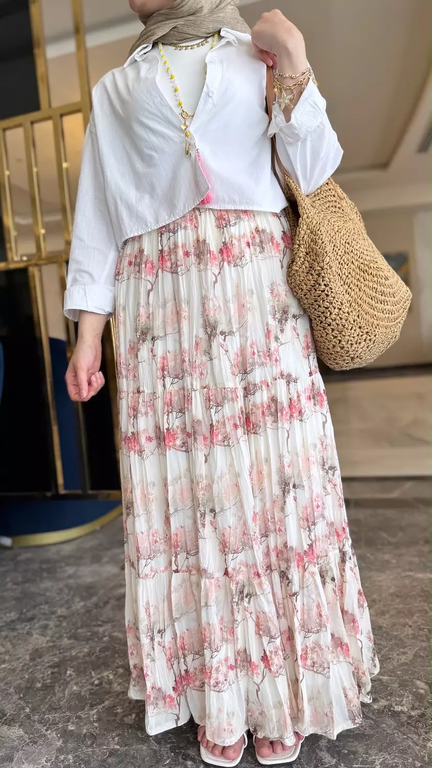 Fiora Skirt in Blossom Ivory 3