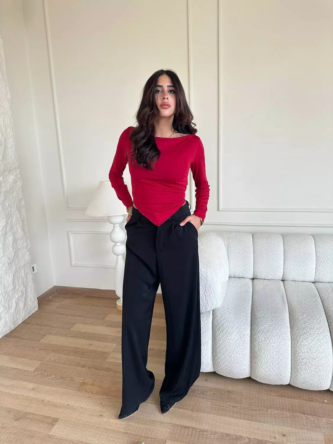Long-Sleeve Lycra Top with Boat Neck & Pointed V-Hem 1