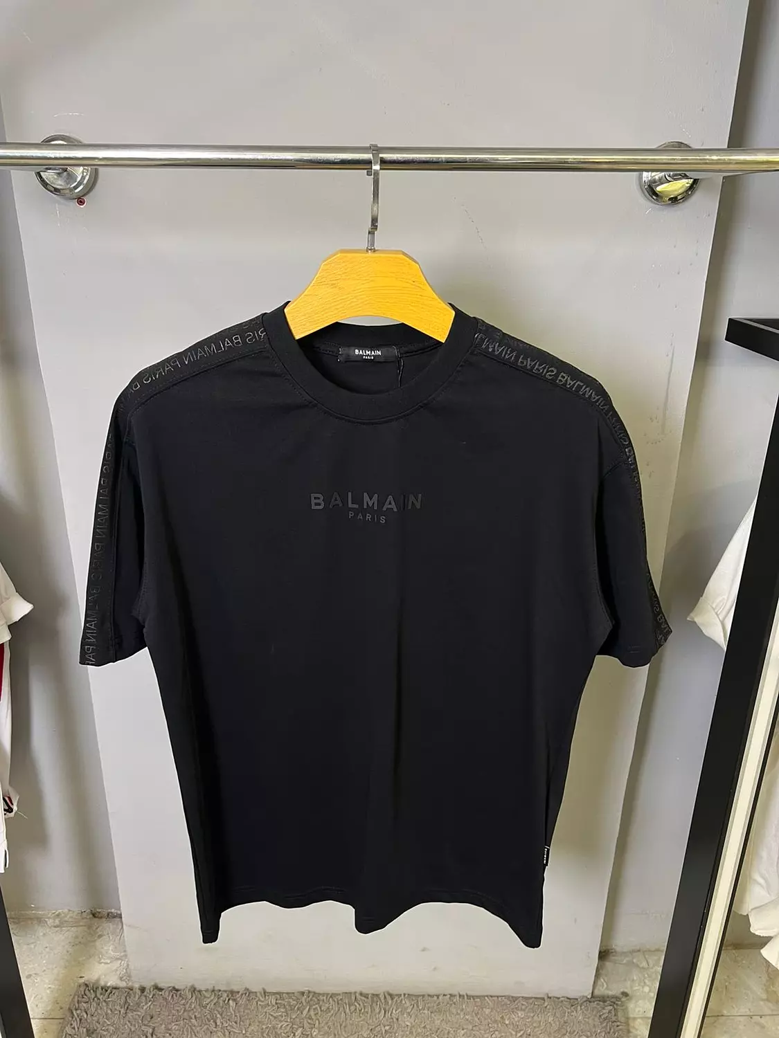 BALMAIN TSHIRT / 1472 6