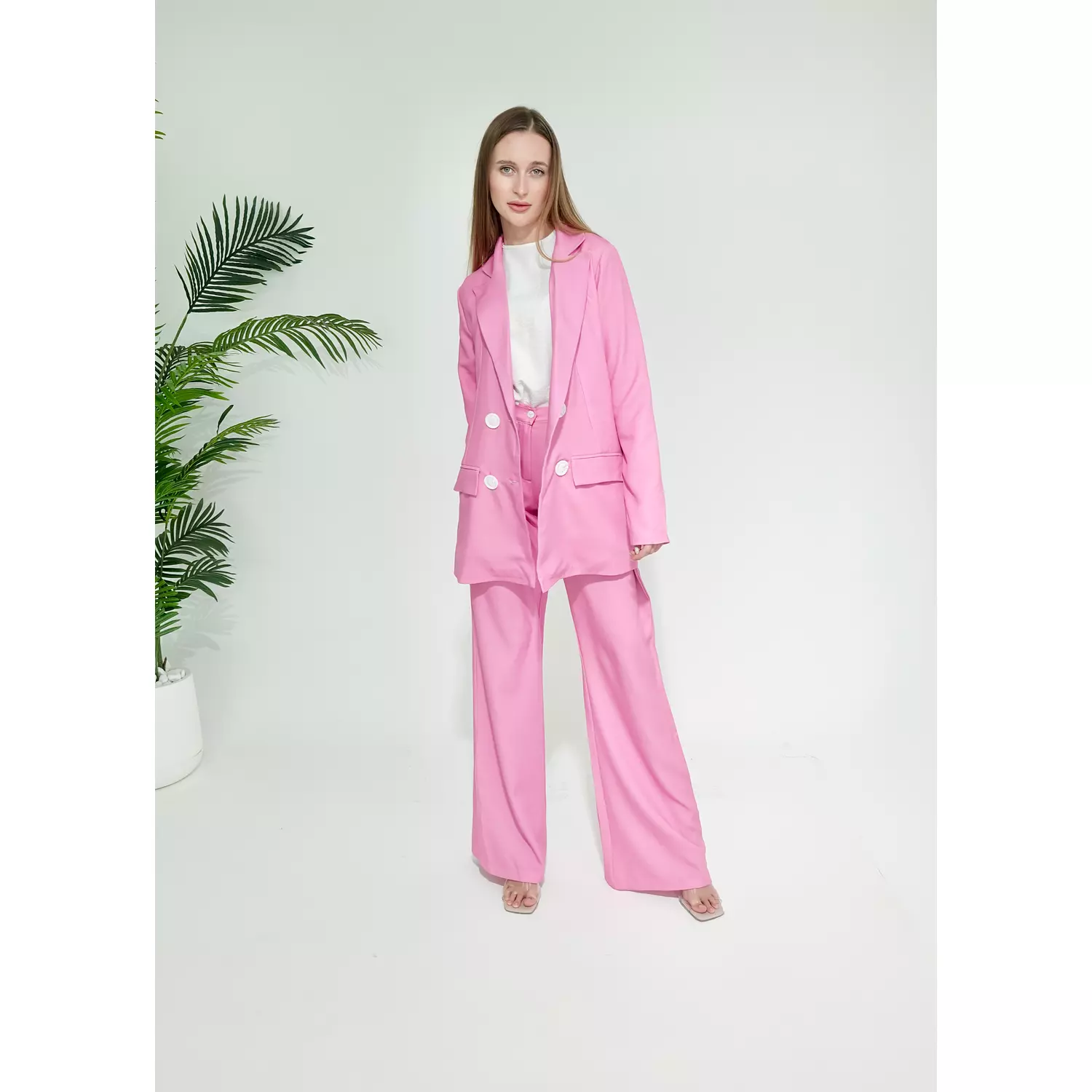 PINK SUIT 3