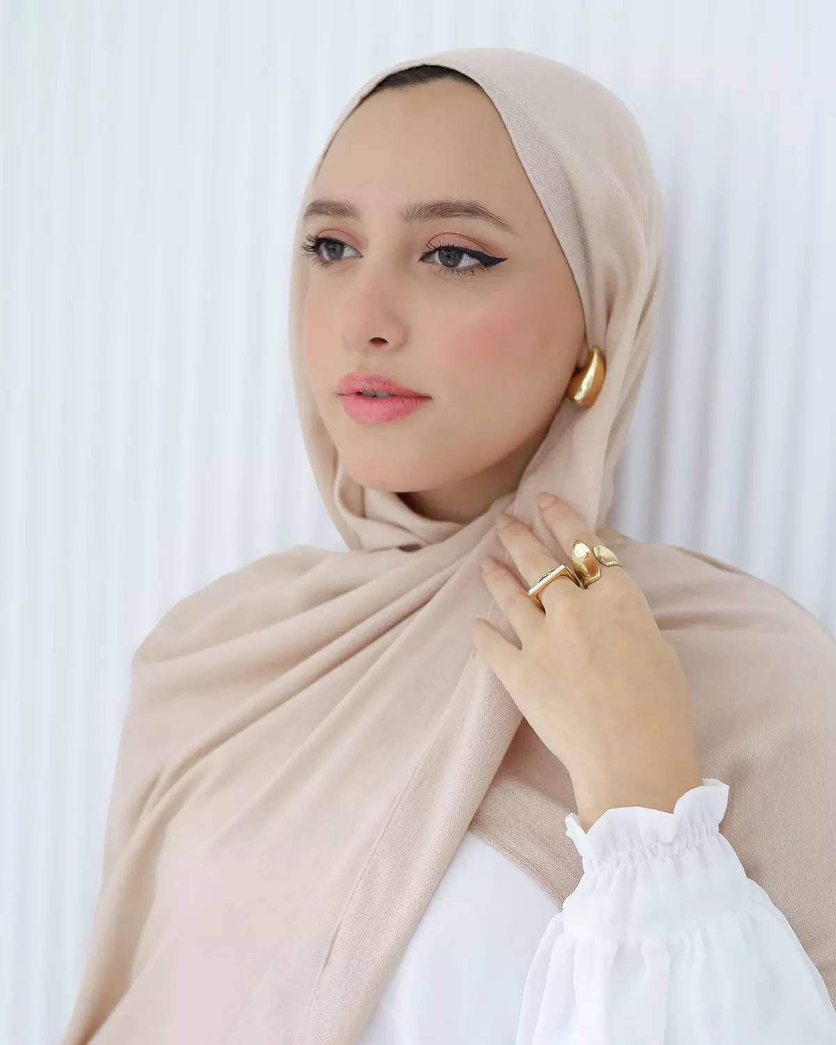 Beige Elegance 4