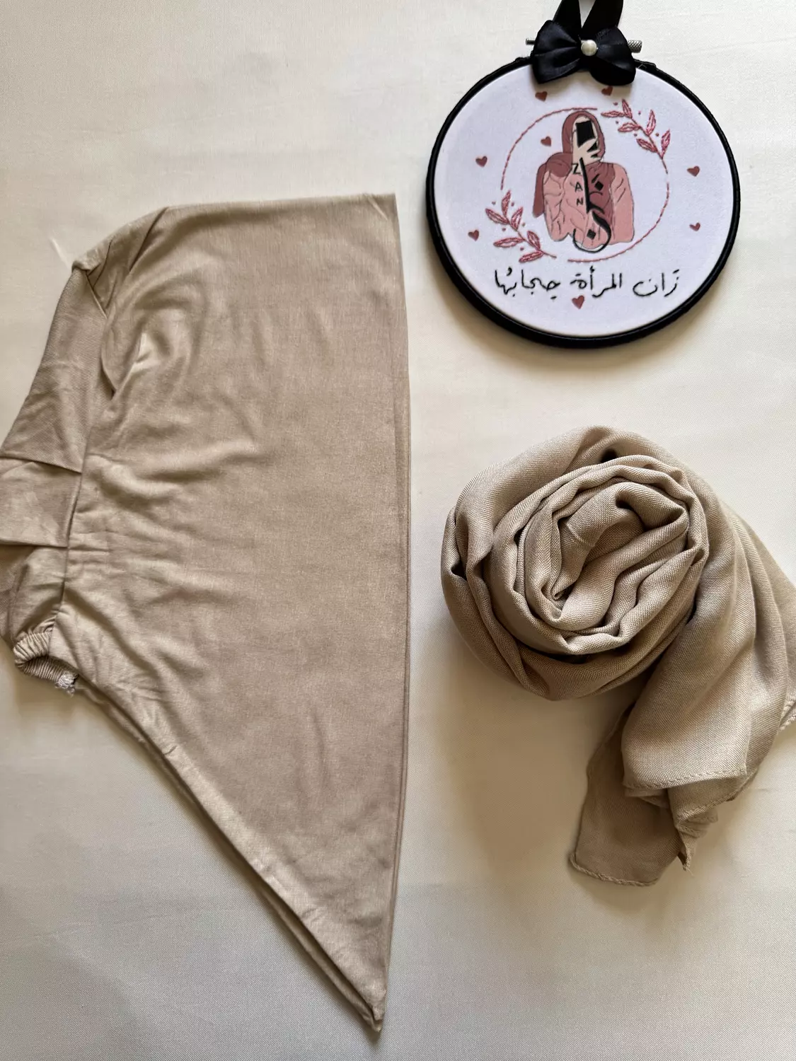 Beige  image