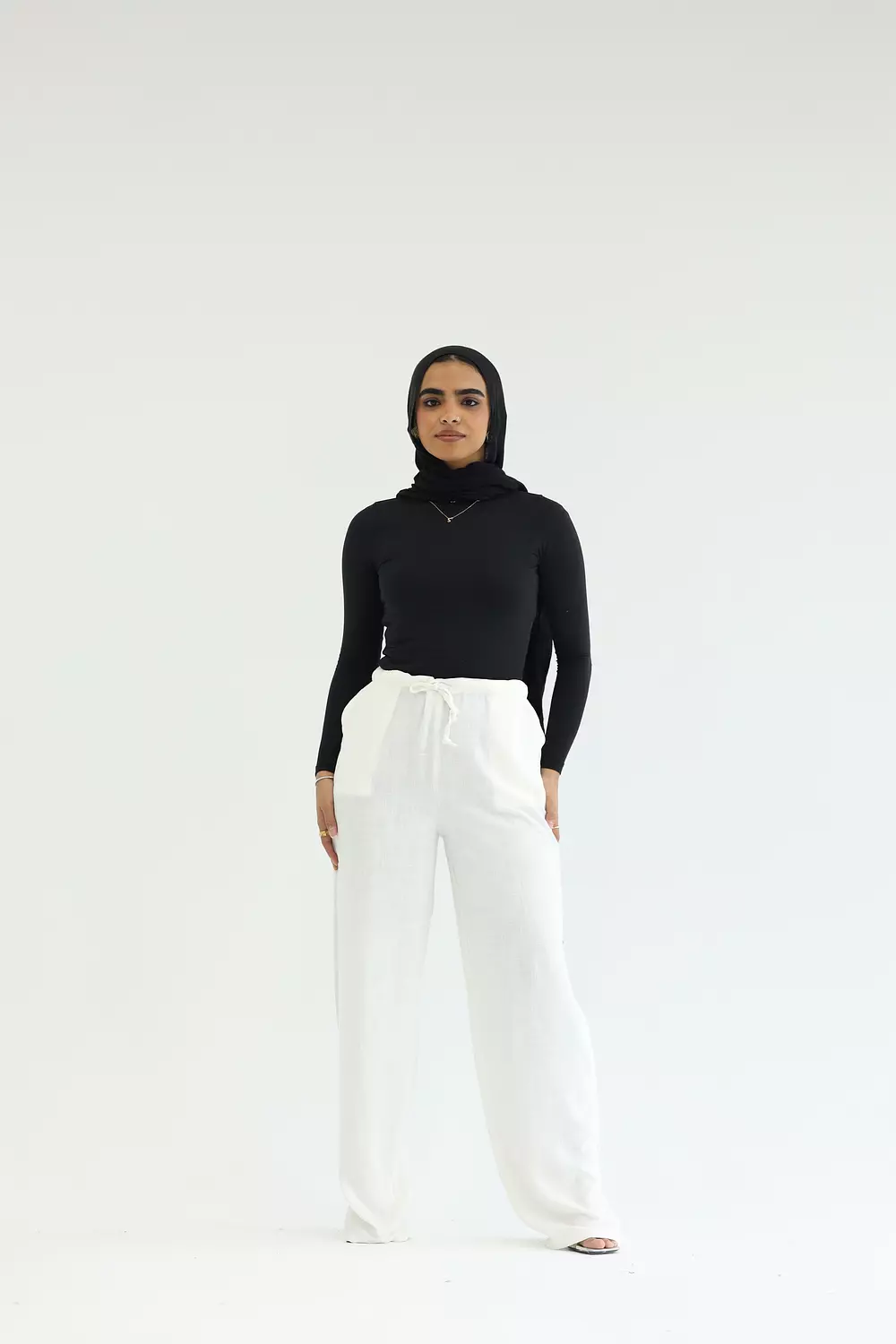 White linen trousers with waistband 1