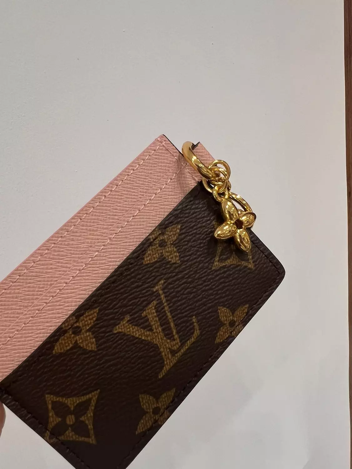 LV card holder  2